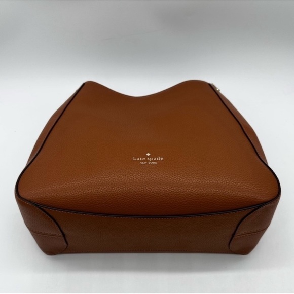Kate Spade Medium Triple Compartment
Shoulder Bag Brown - Picture 8 of 10